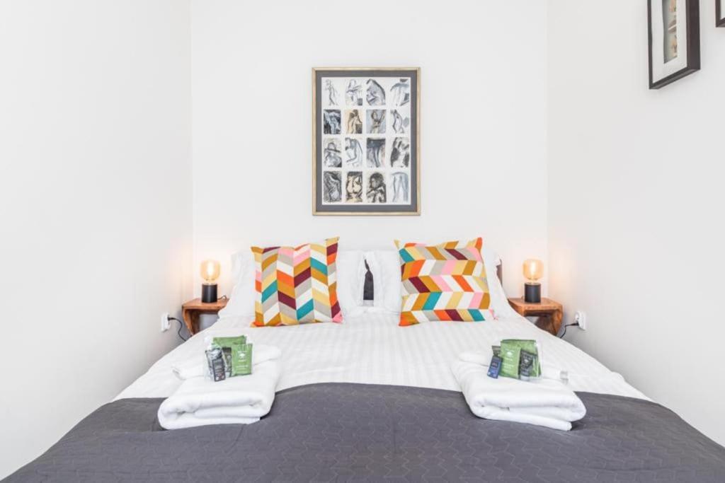Modern Riverside Apartment With Free Parking Space Szczecin Ngoại thất bức ảnh